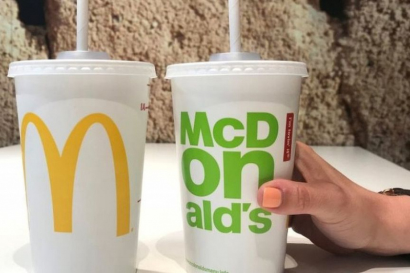 Z McDonald’s znikają plastikowe słomki i kubki do lodów